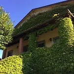 بيت للعطل La Casatorre Di Ponticello *