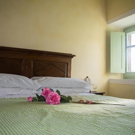 Ferienhaus La Casatorre Di Ponticello